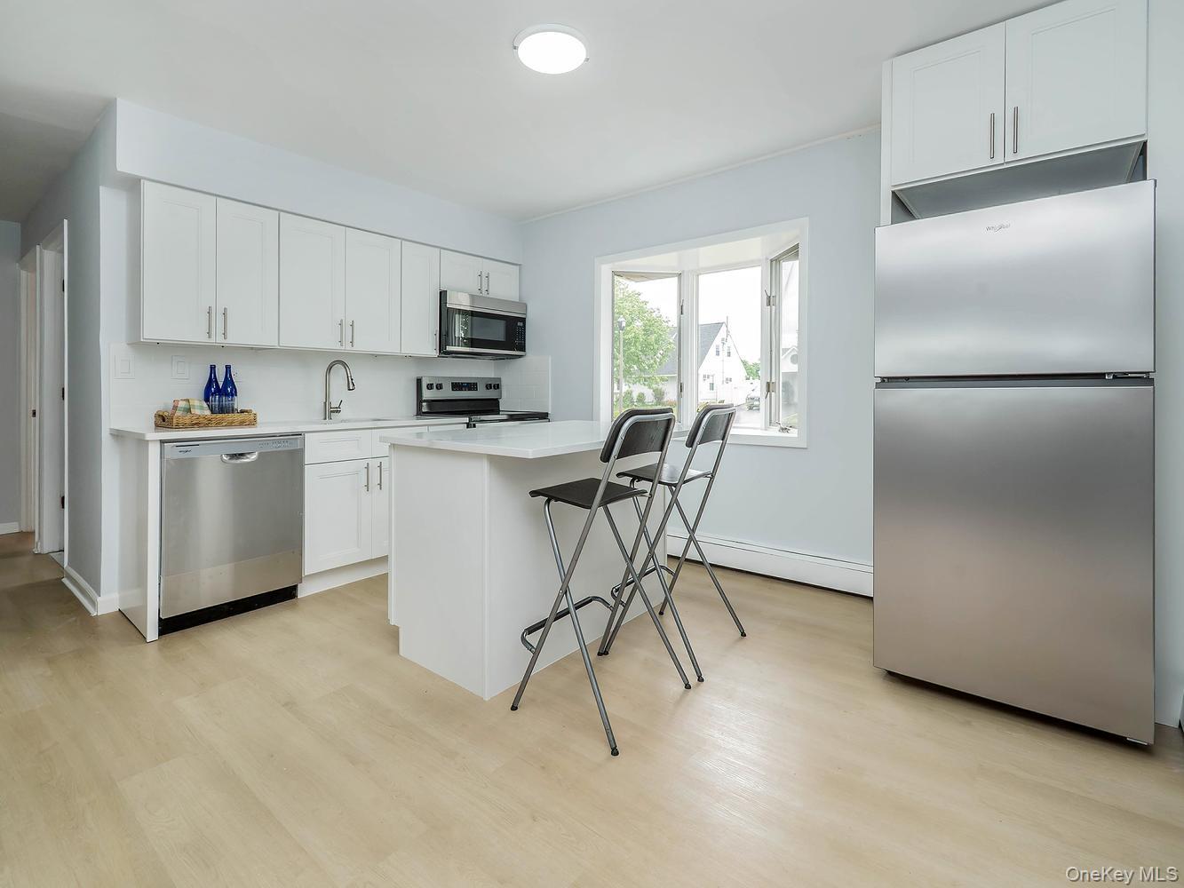 61 Kingfisher Road Levittown, NY 11756 - Photo 4 of 27
