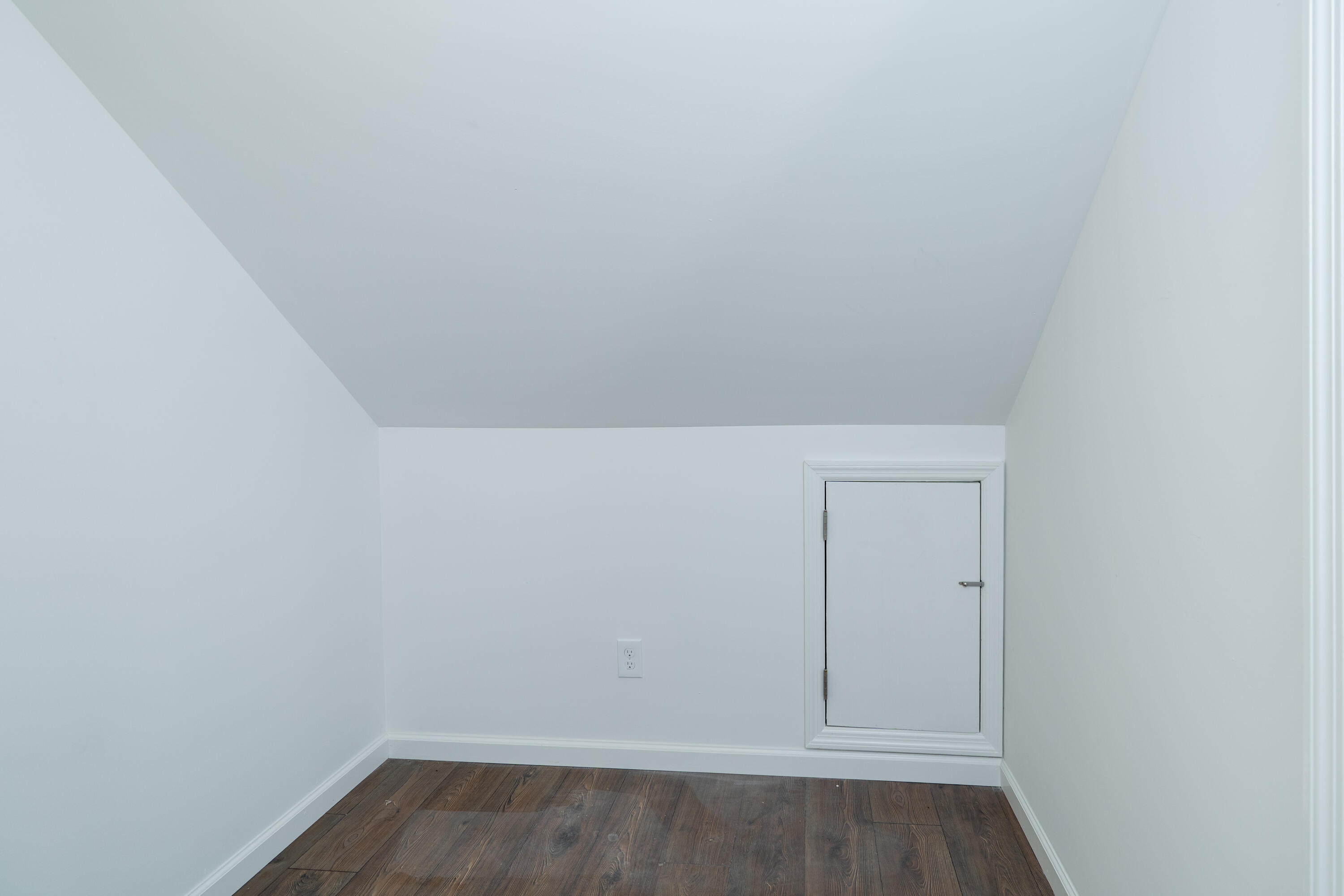 202 Layne Road Soddy Daisy, TN 37379 - Photo 16 of 25 202 Layne - Primary Suite 3