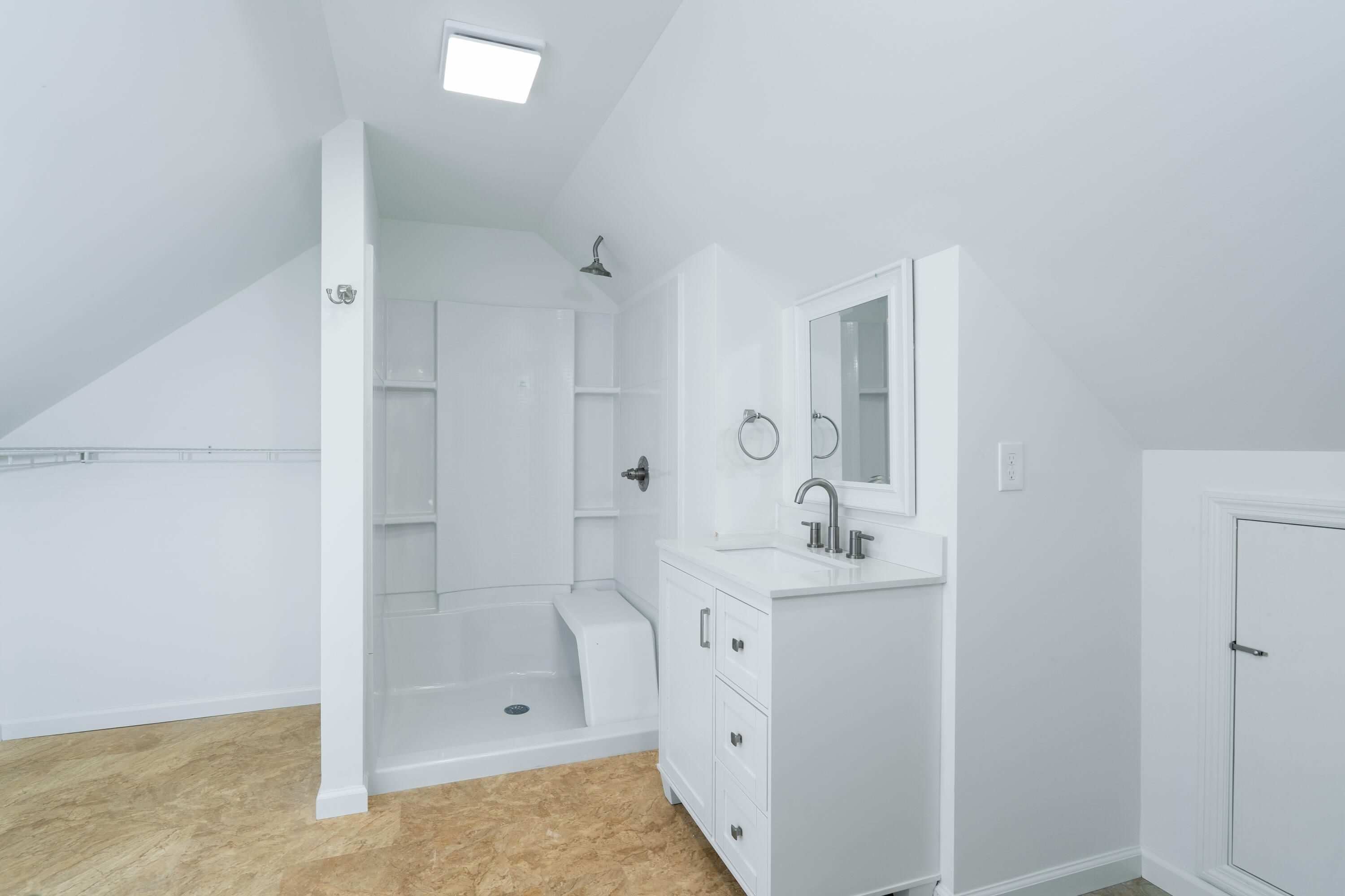 202 Layne Road Soddy Daisy, TN 37379 - Photo 18 of 25 202 Layne - Primary Bath 2