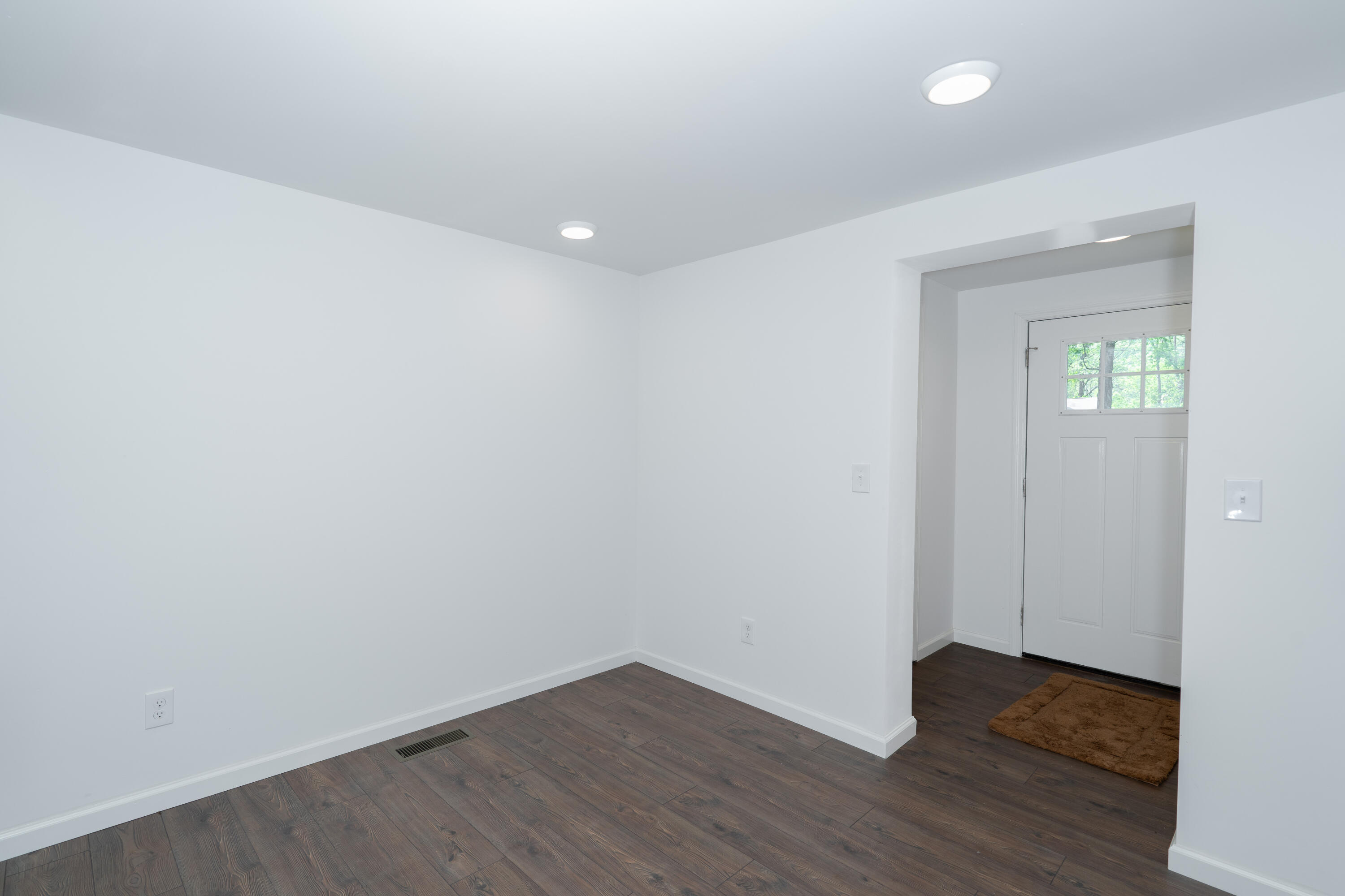 202 Layne Road Soddy Daisy, TN 37379 - Photo 10 of 25 202 Layne - Dining