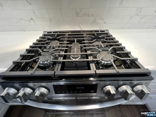 $2,200 | 38 Garfield Avenue, Unit 1A, Garfield, NJ 07026