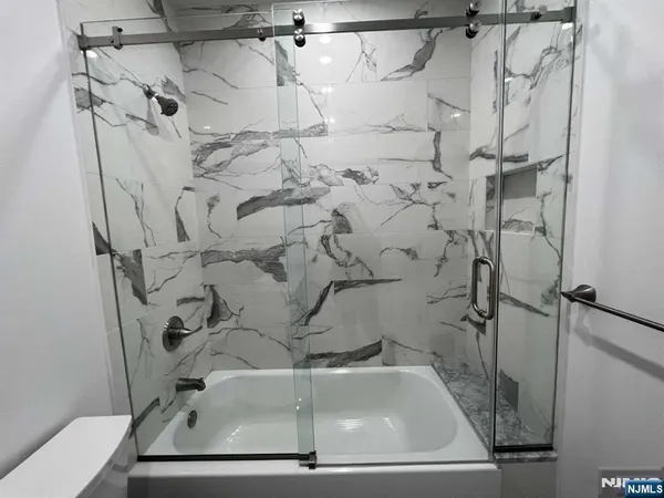 $2,200 | 38 Garfield Avenue, Unit 1A, Garfield, NJ 07026