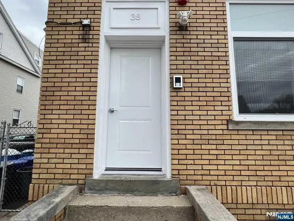 $2,200 | 38 Garfield Avenue, Unit 1A, Garfield, NJ 07026