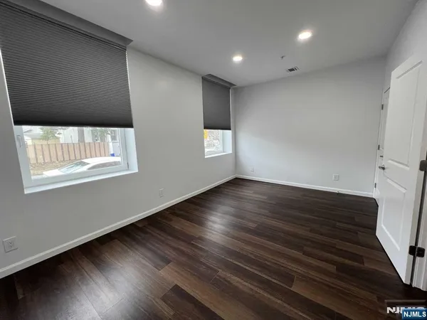 $2,200 | 38 Garfield Avenue, Unit 1A, Garfield, NJ 07026