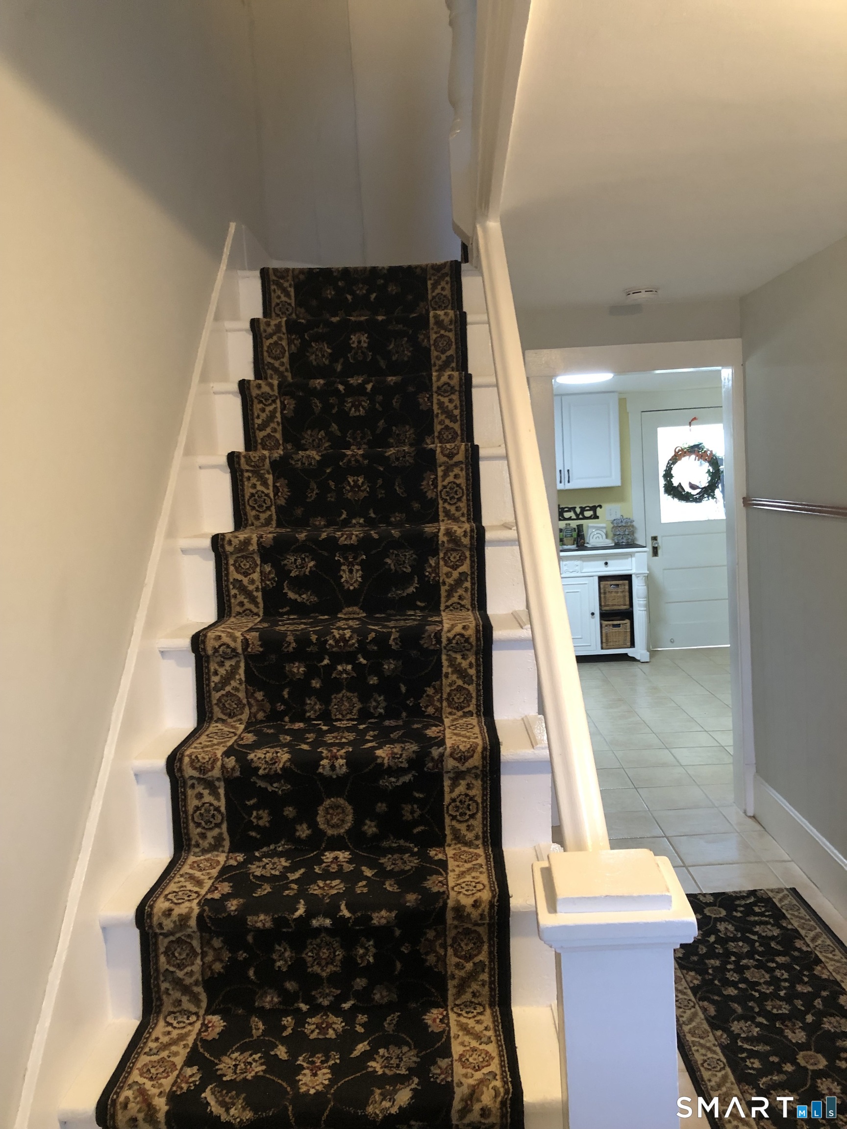 15 Oregon Avenue Hamden, CT 06514 - Photo 10 of 16 a view of entryway with furniture
