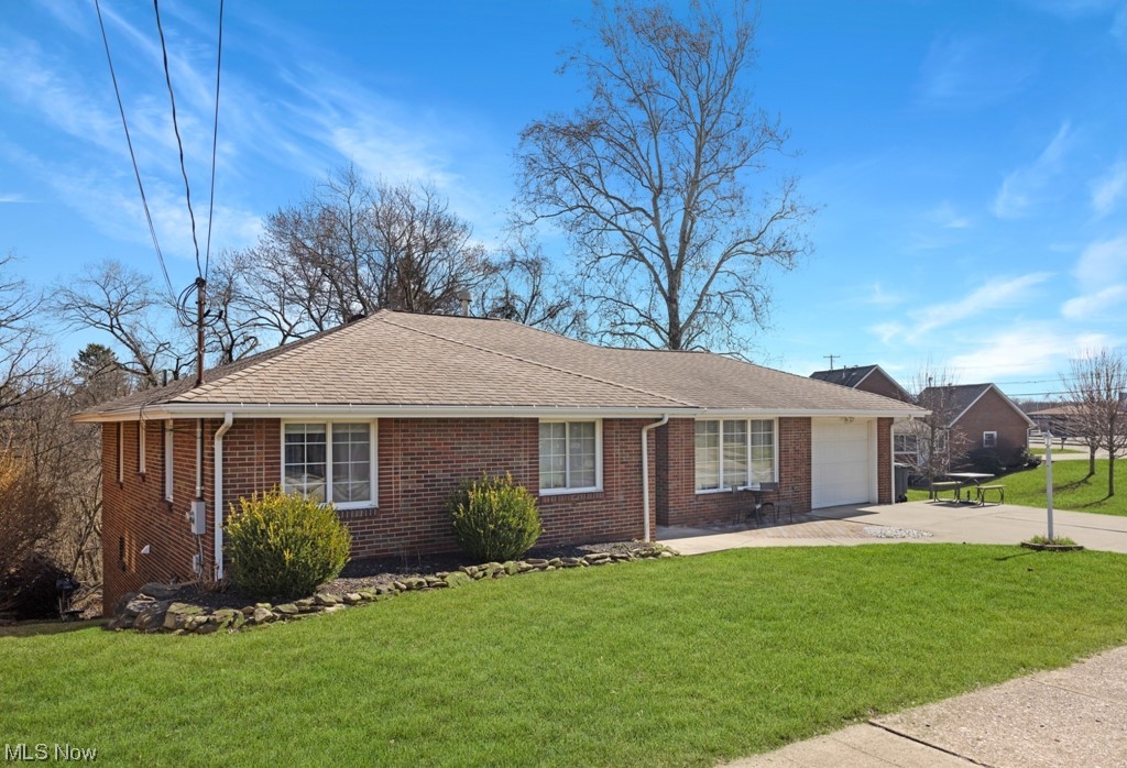 104 Forest Road Weirton, WV 26062 - Photo 3 of 35 Gallery Image 3
