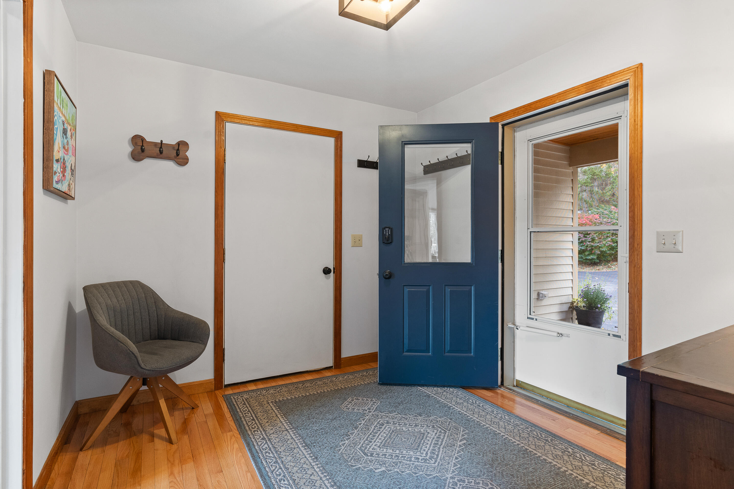 36 Reach Road Harpswell, ME 04079 - Photo 6 of 73 Foyer/Mudroom/Garage Door Middle Level