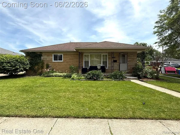 $2,000 | 6810 Rosemary Street, Dearborn Heights, MI 48127