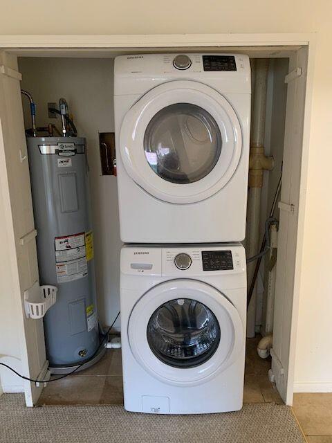 150 Pineview Road, Unit B8 Jupiter, FL 33469 - Photo 10 of 12 150 PV LAUNDRY