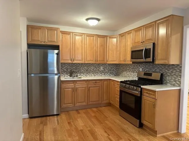 $2,300 | 312 Edwards Place, Unit 2, Yonkers, NY 10703