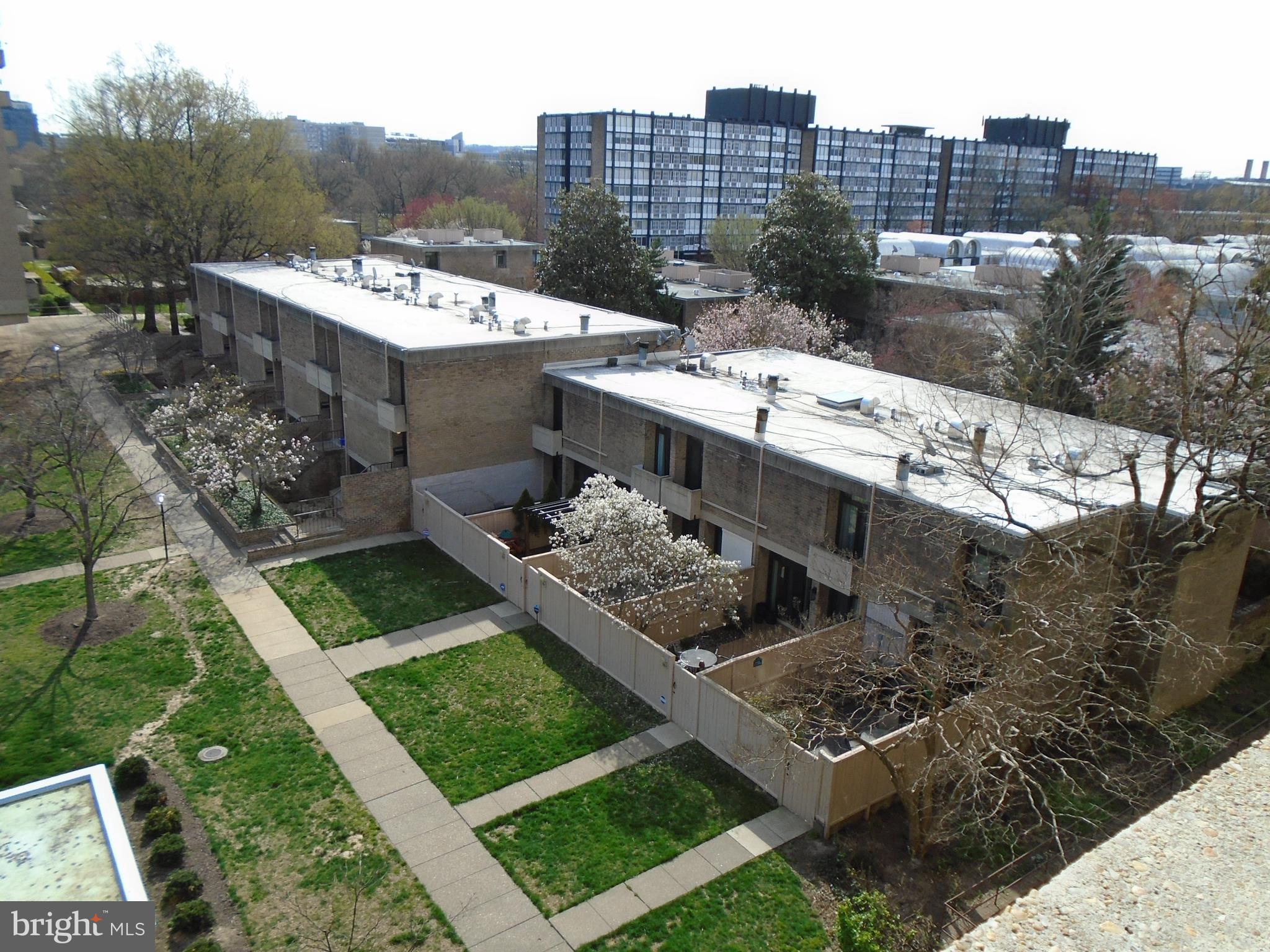 1250 4th Street Southwest, Unit W403 Washington, DC 20024 - Photo 27 of 41 a view of a terrace