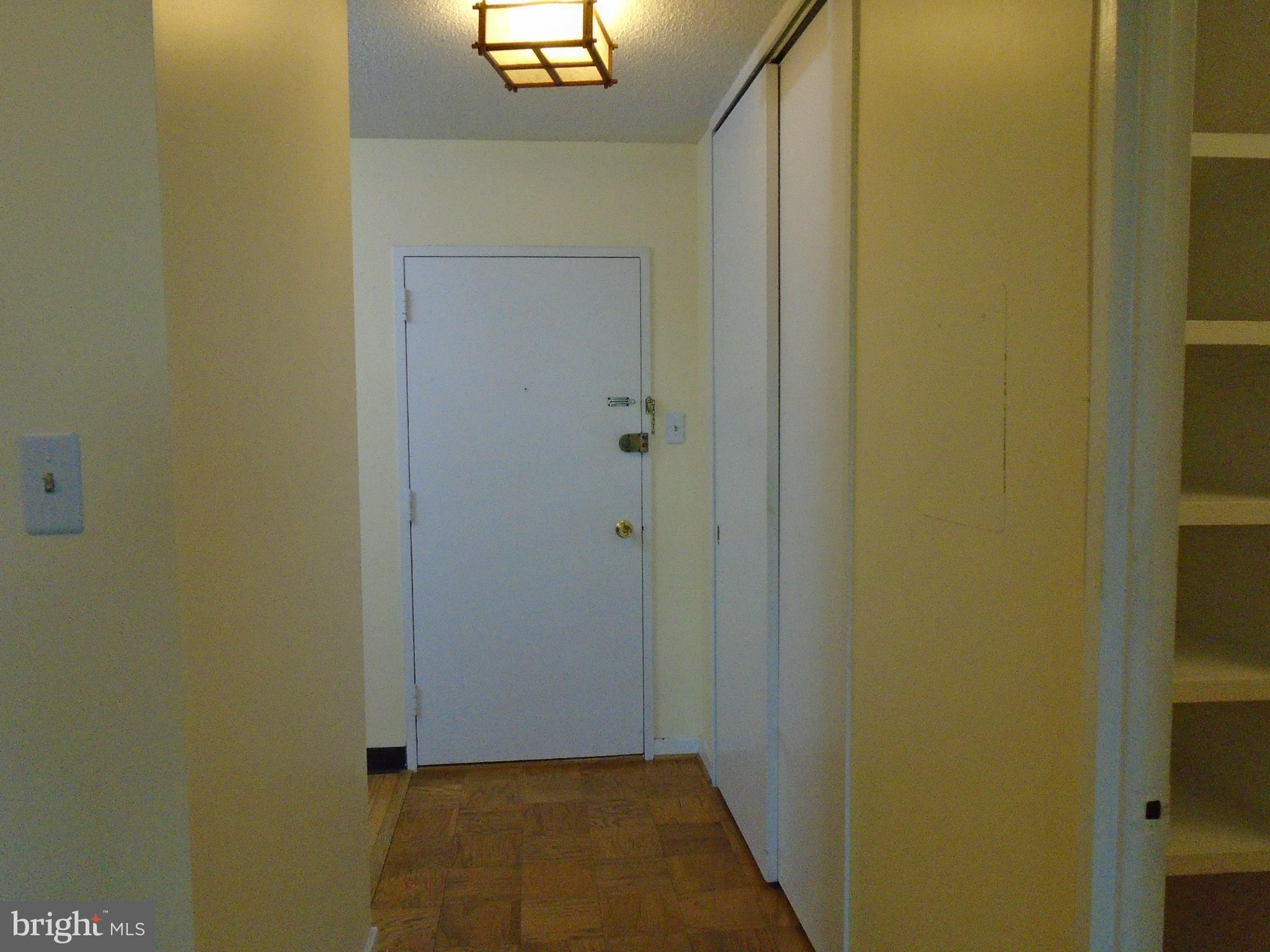 1250 4th Street Southwest, Unit W403 Washington, DC 20024 - Photo 8 of 41 a view of room