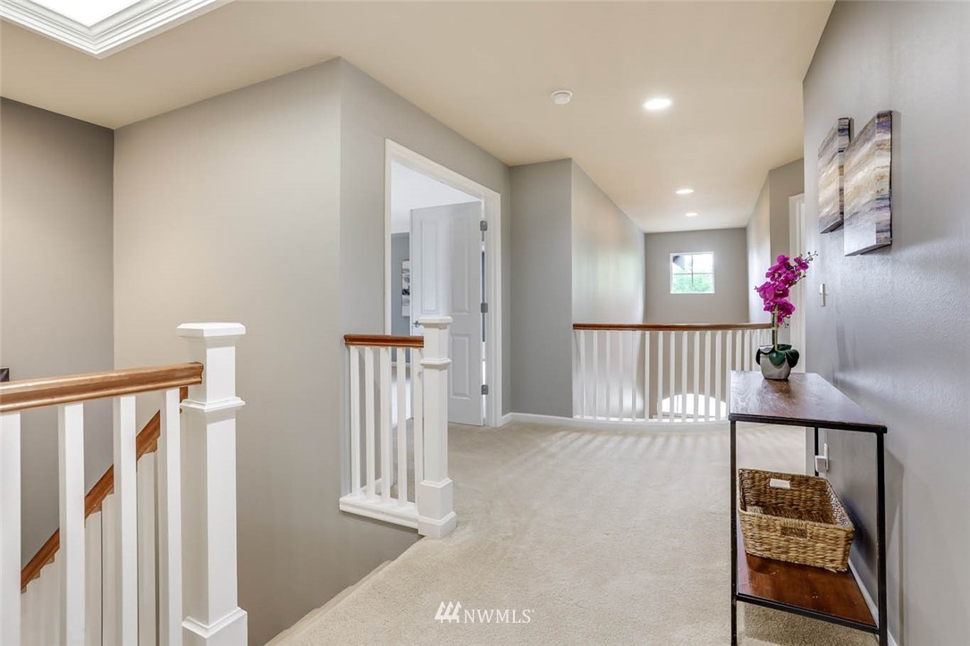 16506 Parkside Way Southeast Renton, WA 98058 - Photo 13 of 36