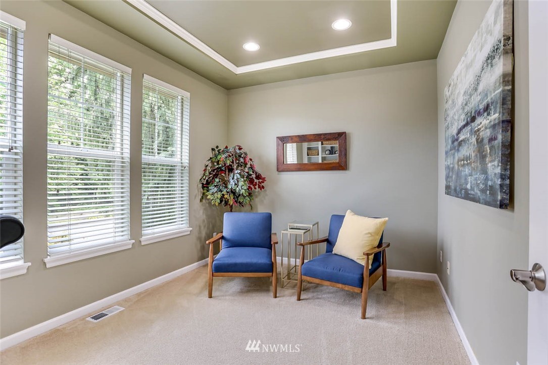 16506 Parkside Way Southeast Renton, WA 98058 - Photo 3 of 36
