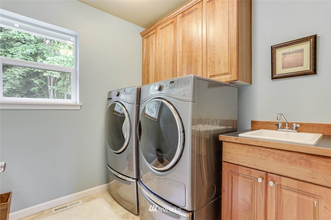 16506 Parkside Way Southeast Renton, WA 98058 - Photo 26 of 36