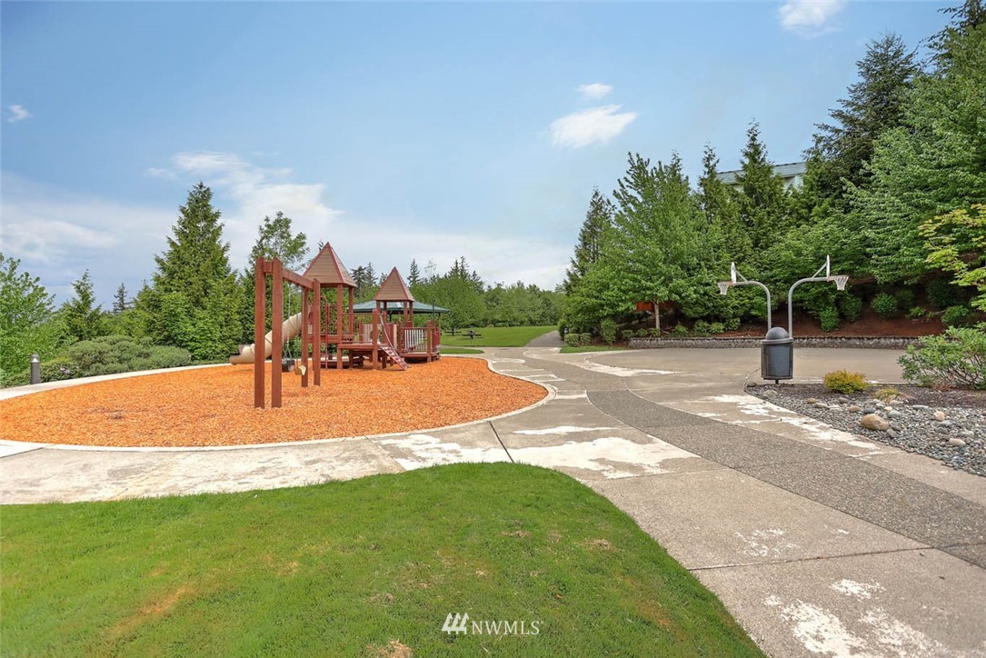16506 Parkside Way Southeast Renton, WA 98058 - Photo 31 of 36