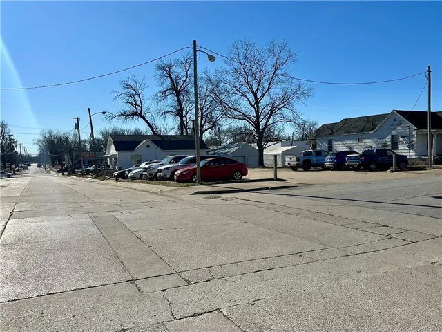$22,000 | 118 South Lynn Street, Nevada, MO 64772