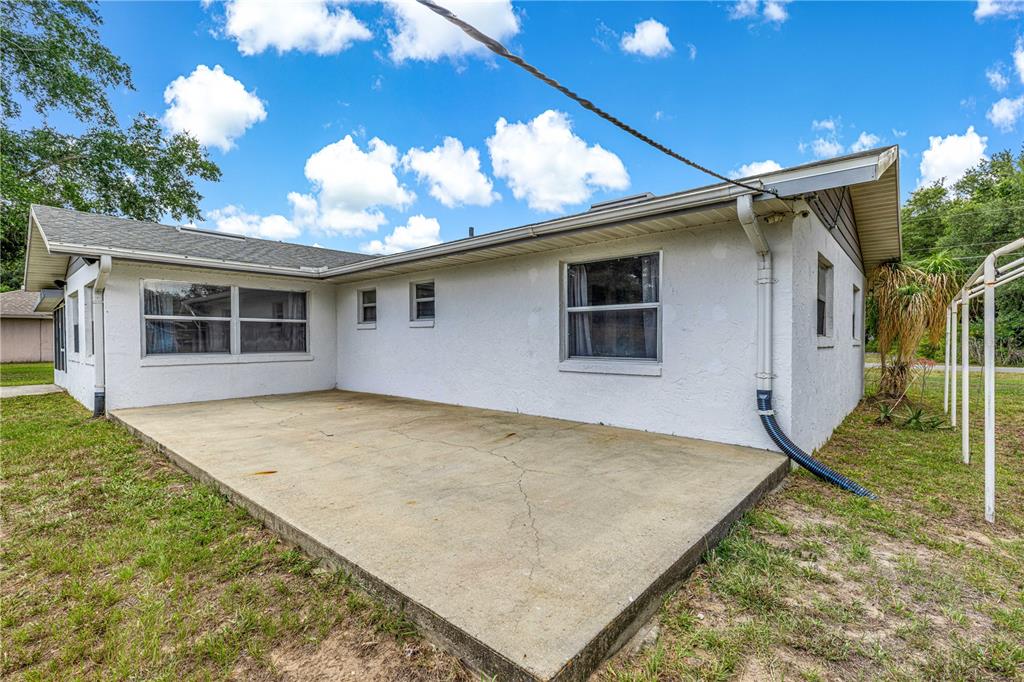 11651 Southeast 72nd Terrace Road Belleview, FL 34420 - Photo 6 of 52 Gallery Image 6