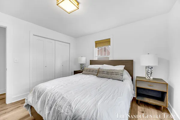 $389,900 | 17545 Reenders Street, Spring Lake, MI 49456