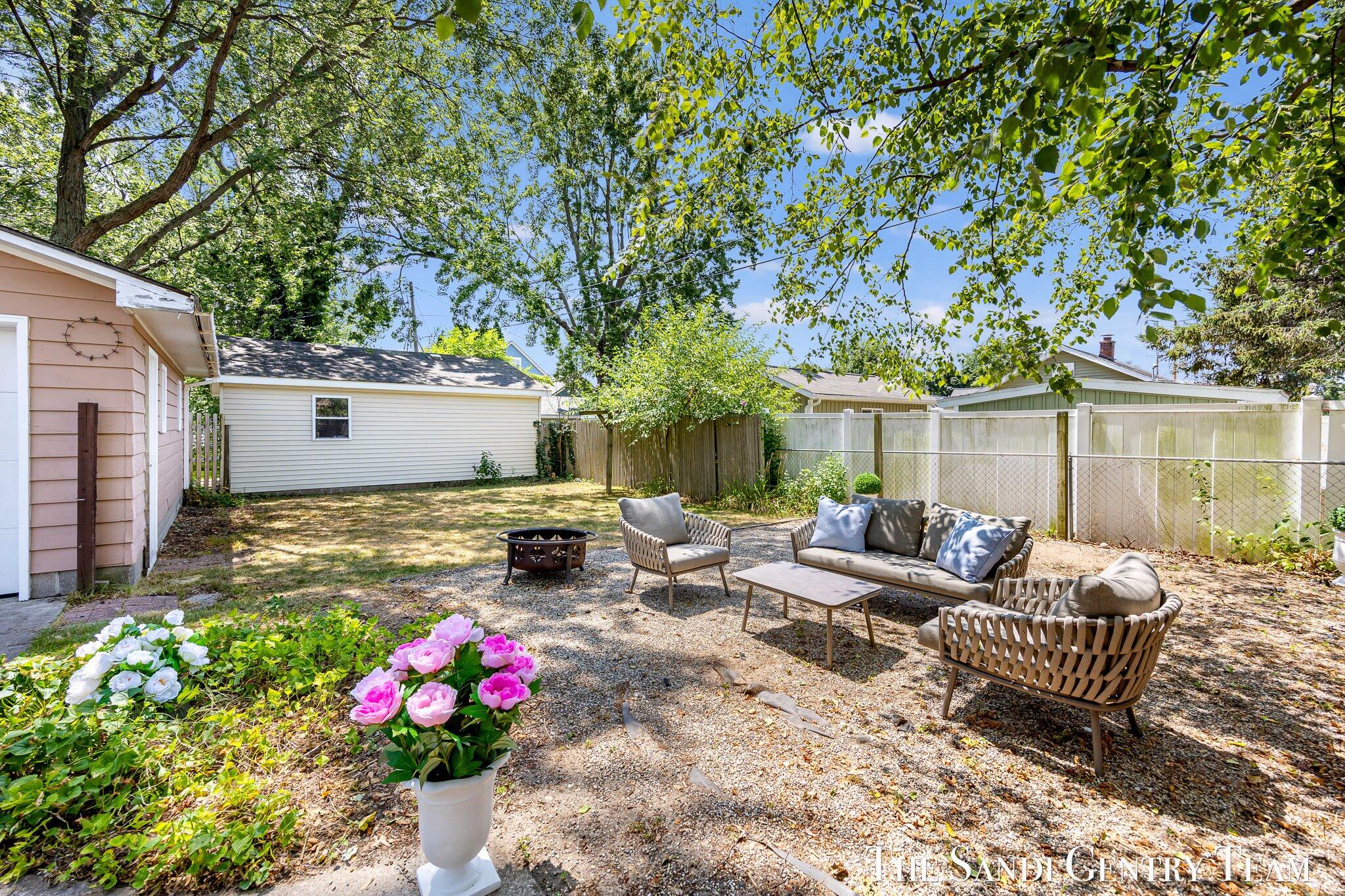 17545 Reenders Street Spring Lake, MI 49456 - Photo 37 of 40 46-O91A9303