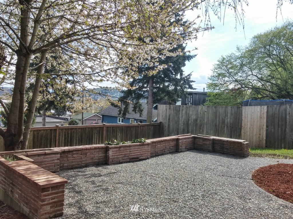 115 Northwest 3rd Place Renton, WA 98057 - Photo 11 of 12