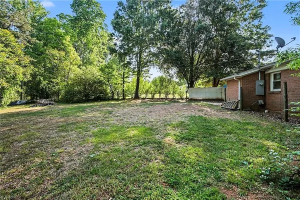 $242,500 | 122 Redwood Bend, King, NC 27021