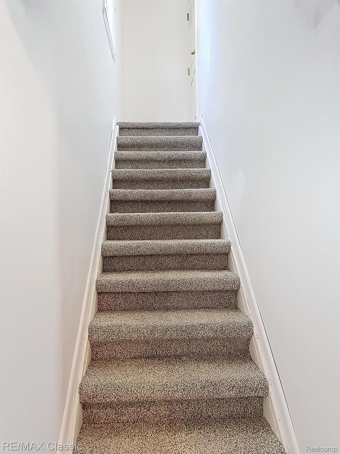 16587 Beech Daly Road Taylor, MI 48180 - Photo 29 of 47 Steps leading to the 2nd Primary