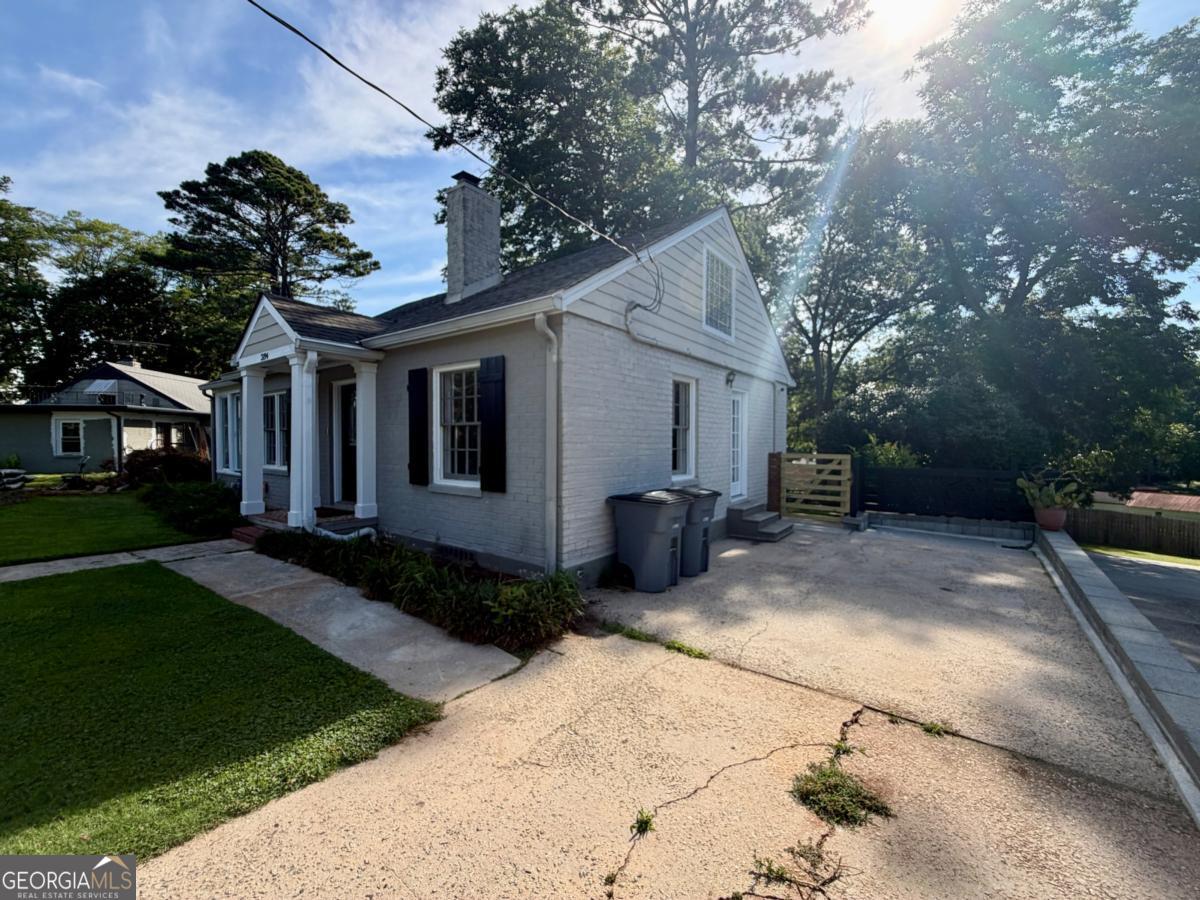 3194 Oakdale Road Hapeville, GA 30354 - Photo 2 of 29