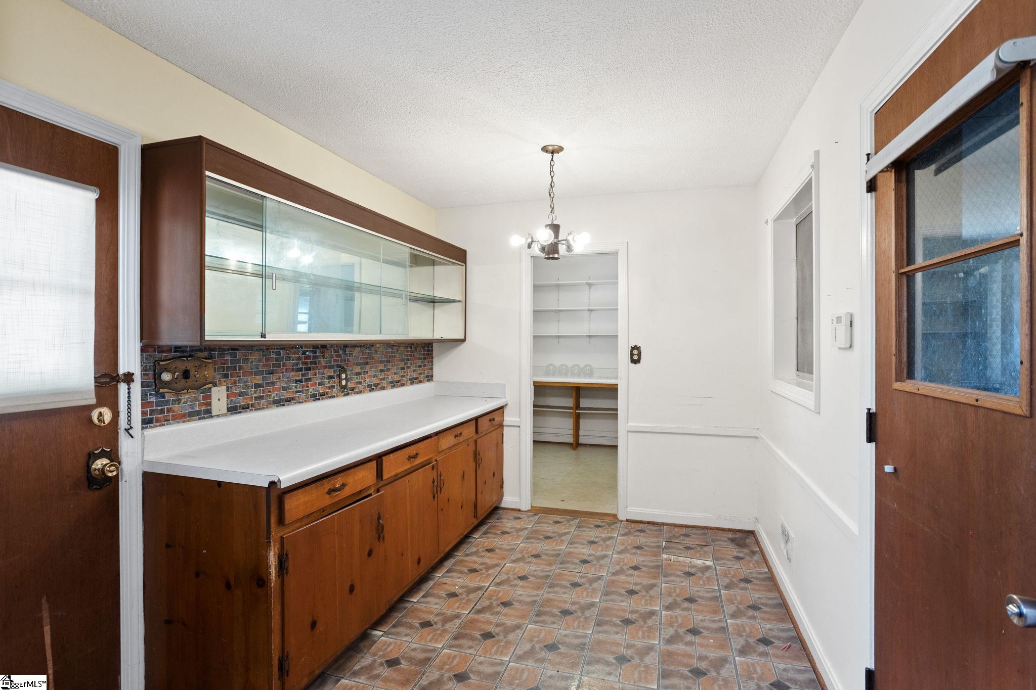 214 Hunts Bridge Road Greenville, SC 29617 - Photo 13 of 47 Gallery Image 13