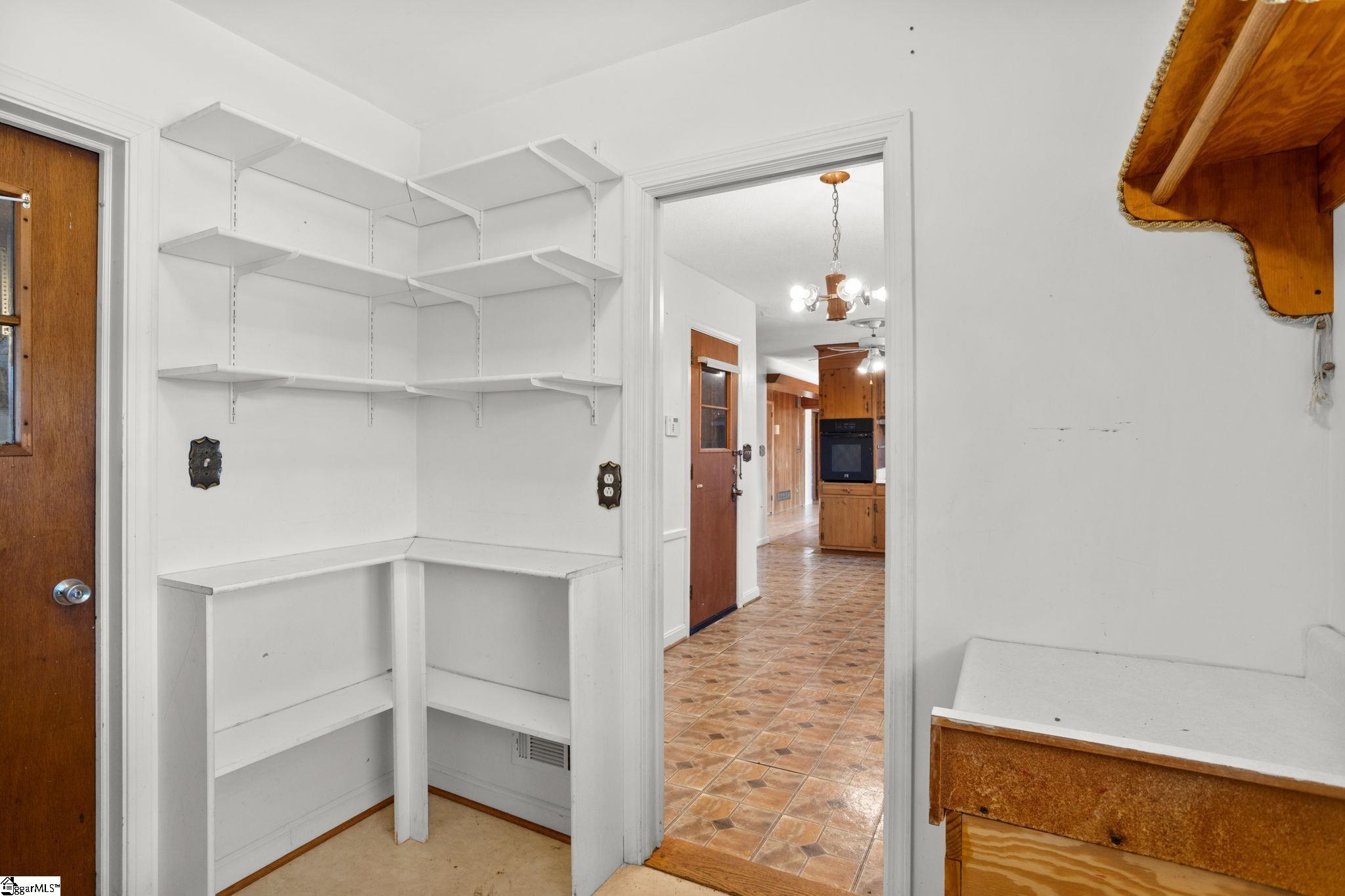 214 Hunts Bridge Road Greenville, SC 29617 - Photo 15 of 47 Gallery Image 15