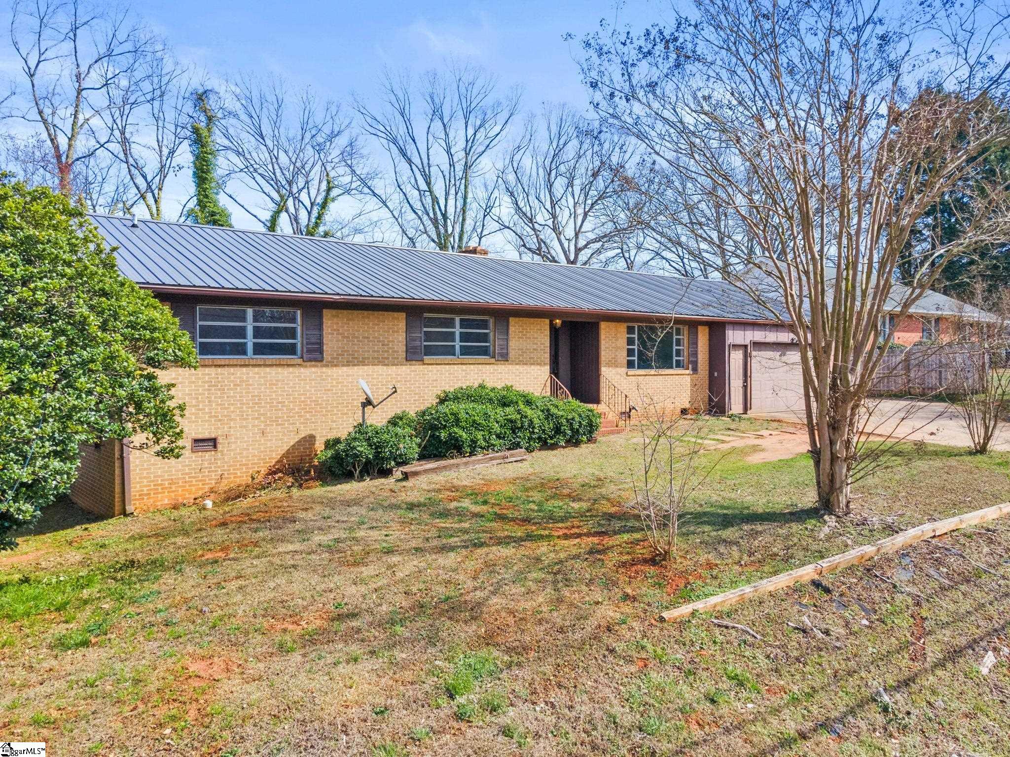 214 Hunts Bridge Road Greenville, SC 29617 - Photo 2 of 47 Gallery Image 2