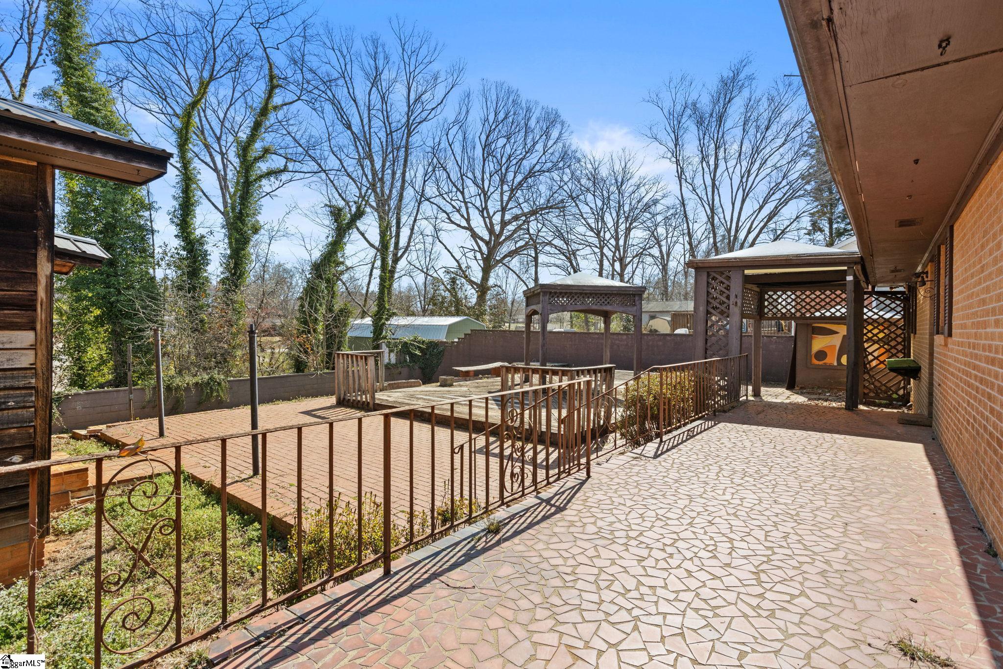214 Hunts Bridge Road Greenville, SC 29617 - Photo 25 of 47 Gallery Image 25