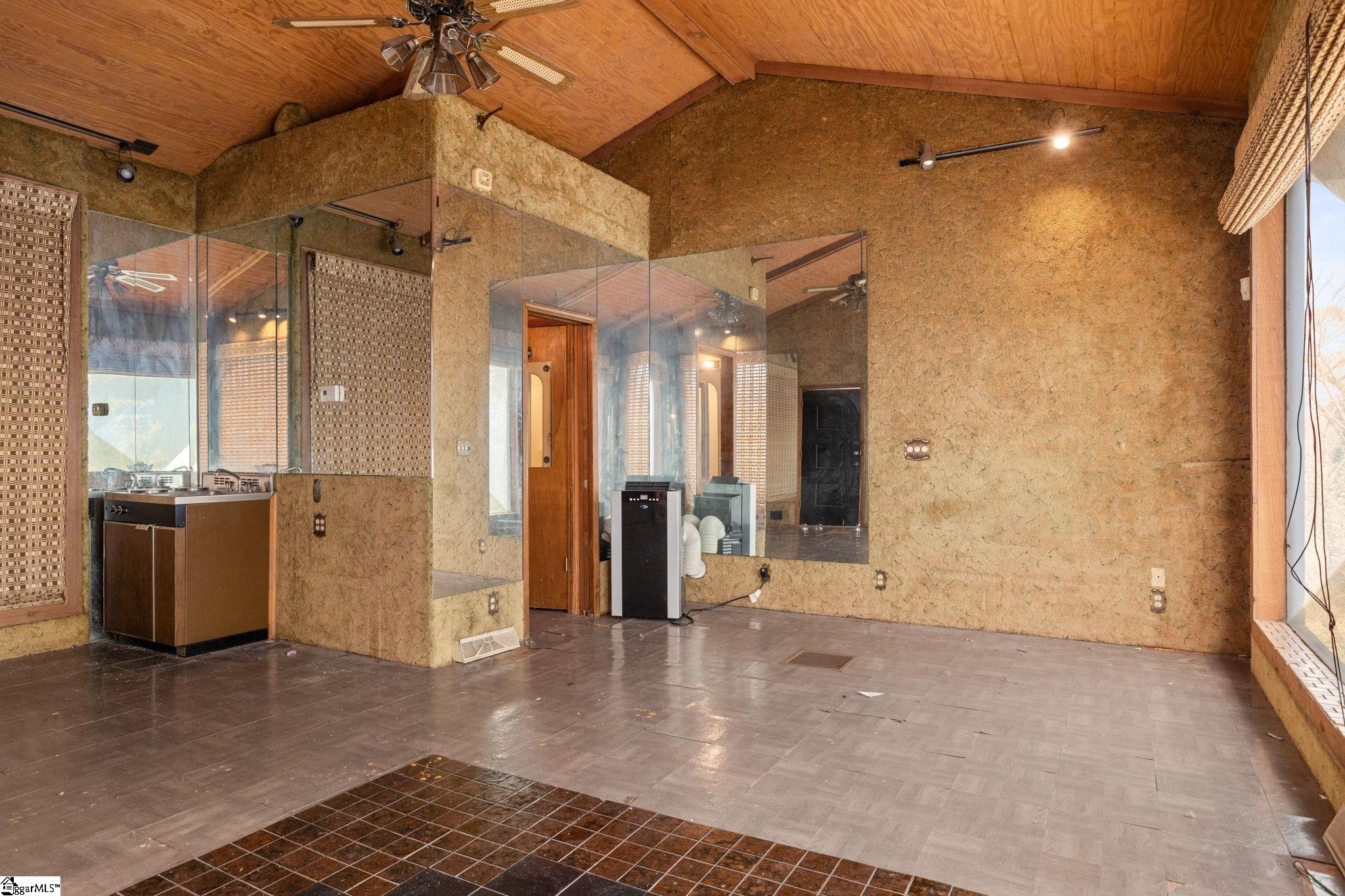 214 Hunts Bridge Road Greenville, SC 29617 - Photo 35 of 47 Gallery Image 35