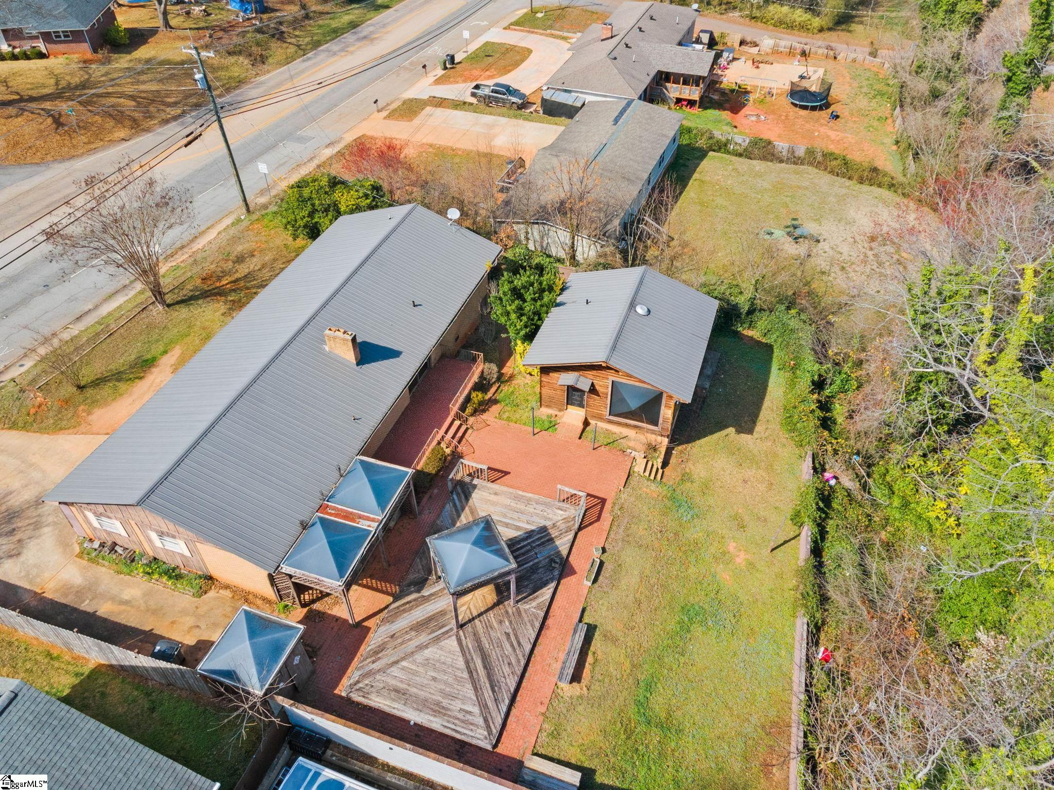 214 Hunts Bridge Road Greenville, SC 29617 - Photo 39 of 47 Gallery Image 39