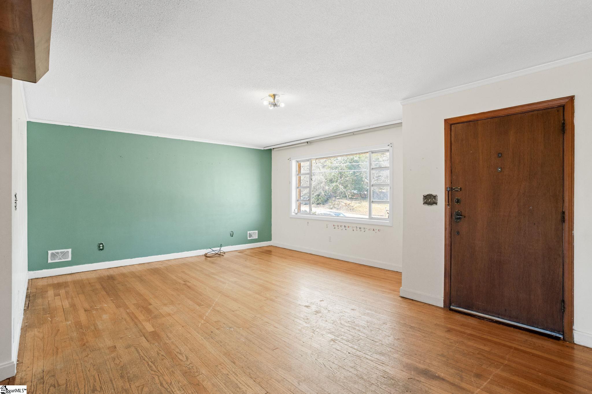 214 Hunts Bridge Road Greenville, SC 29617 - Photo 4 of 47 Gallery Image 4