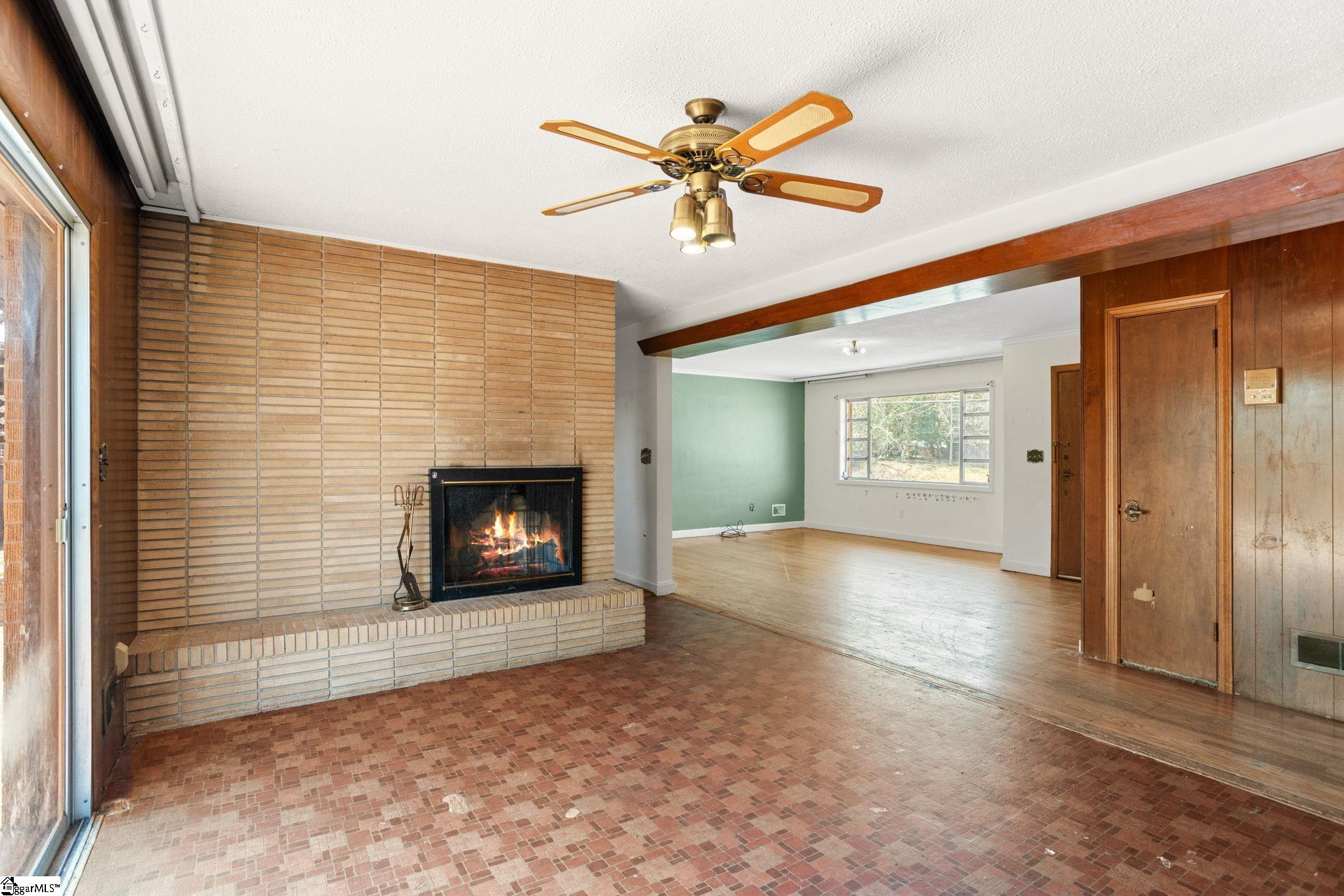 214 Hunts Bridge Road Greenville, SC 29617 - Photo 9 of 47 Gallery Image 9