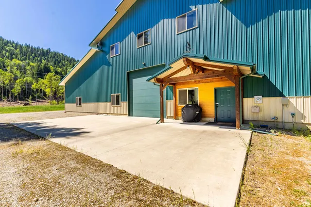 $995,000 | 393958 20th Highway, Cusick, WA 99119