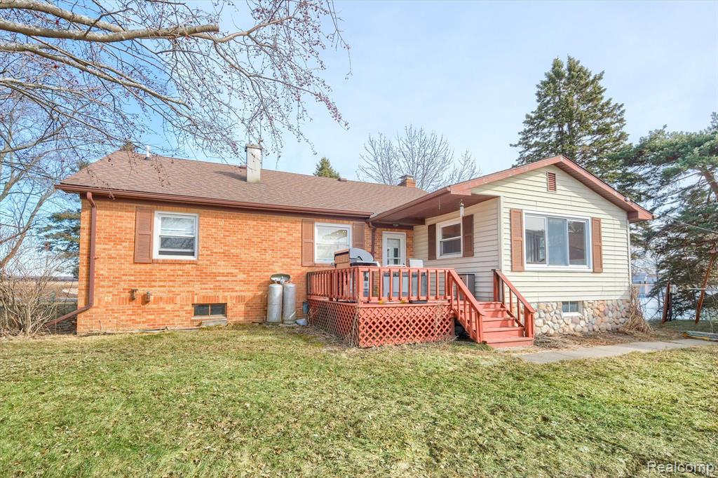 5946 Hart Road Vassar, MI 48768 - Photo 4 of 35 Gallery Image 4