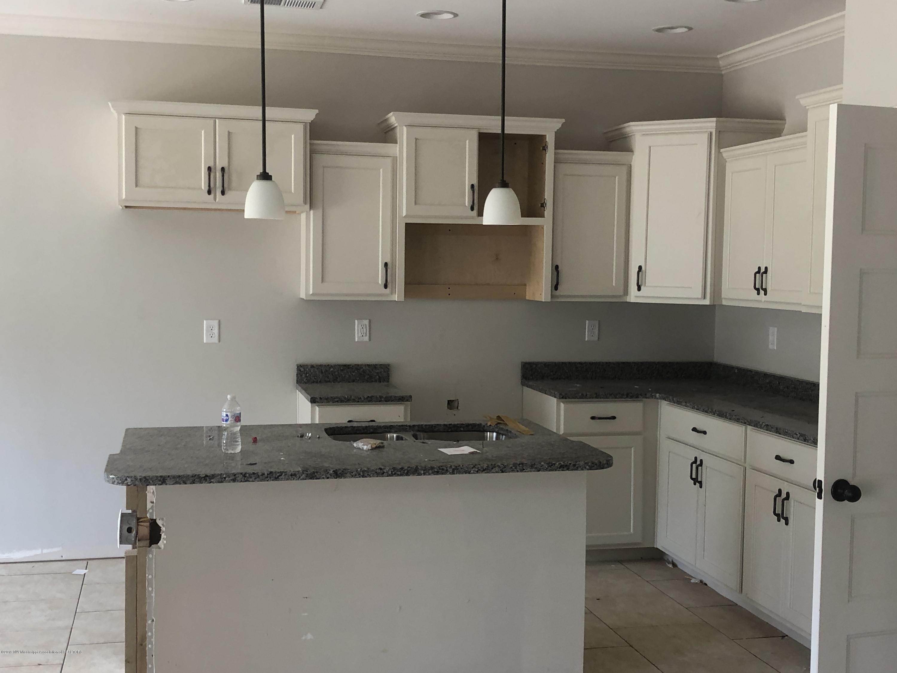 3404 Scott Road Hernando, MS 38632 - Photo 2 of 12 5C3056C9-80D1-42D0-B3C0-CD762E37D33C