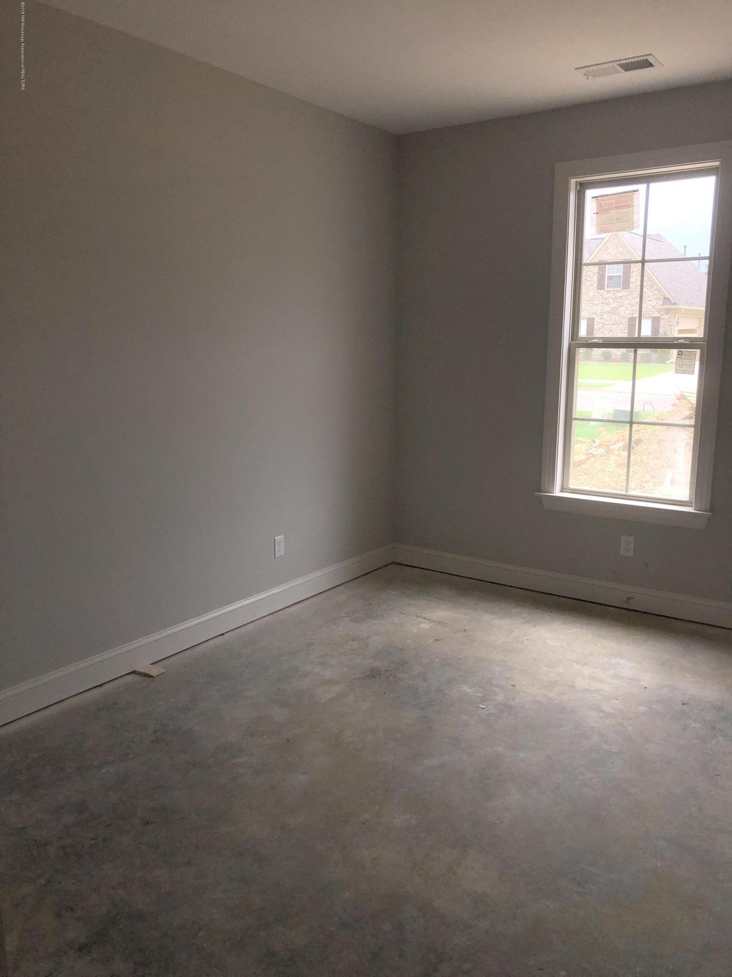 3404 Scott Road Hernando, MS 38632 - Photo 5 of 12 F49124F8-87BF-471F-9D4A-AFA2E29EBCC9