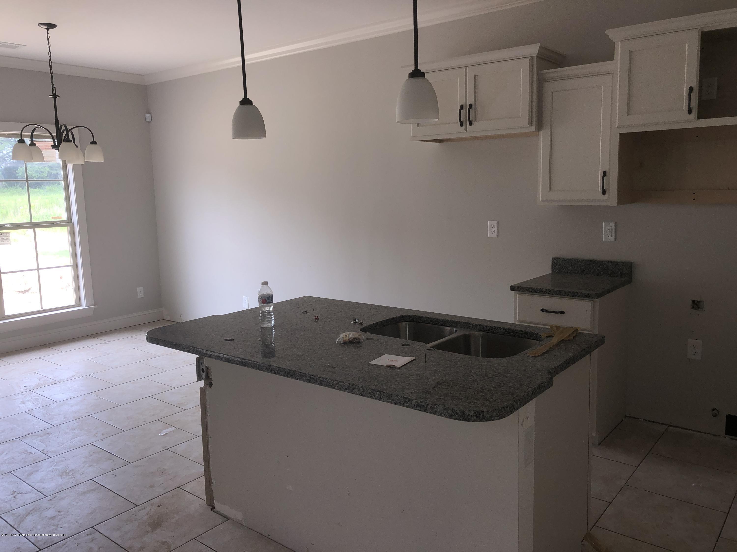 3404 Scott Road Hernando, MS 38632 - Photo 6 of 12 F23ED8E6-3DAF-46D5-A2FD-45C826715CAD