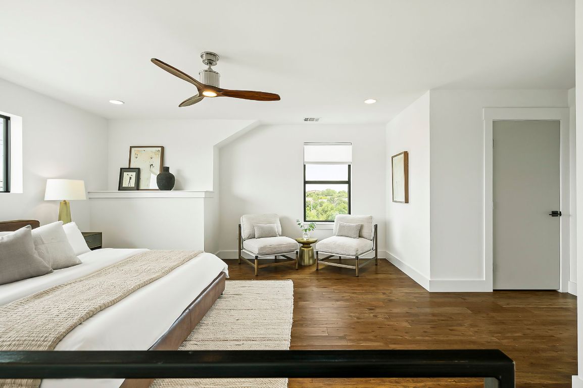 1104 Marcy Street, Unit B Austin, TX 78745 - Photo 20 of 34 a living room with furniture and a couch