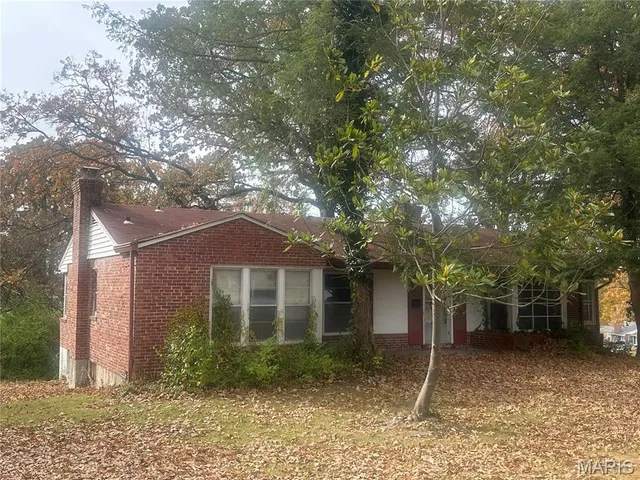 $200,000 | 10080 Lakeside Drive, St. Louis, MO 63123