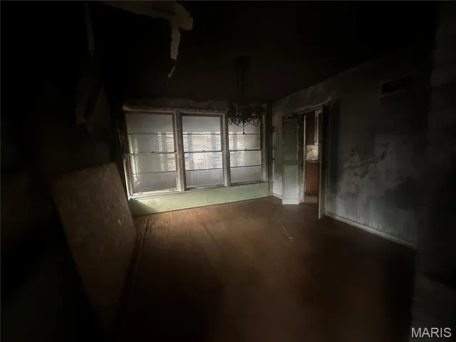 $200,000 | 10080 Lakeside Drive, St. Louis, MO 63123