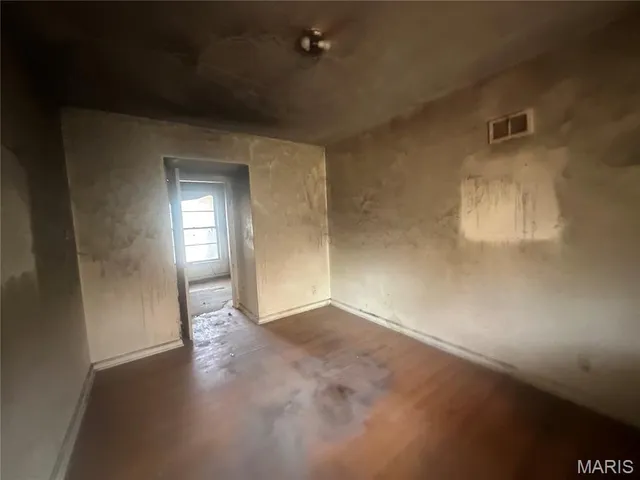 $200,000 | 10080 Lakeside Drive, St. Louis, MO 63123