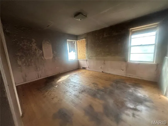 $200,000 | 10080 Lakeside Drive, St. Louis, MO 63123