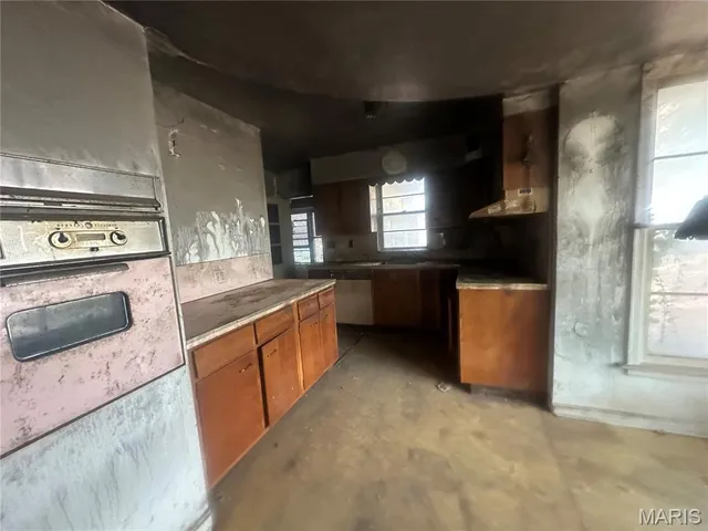 $200,000 | 10080 Lakeside Drive, St. Louis, MO 63123