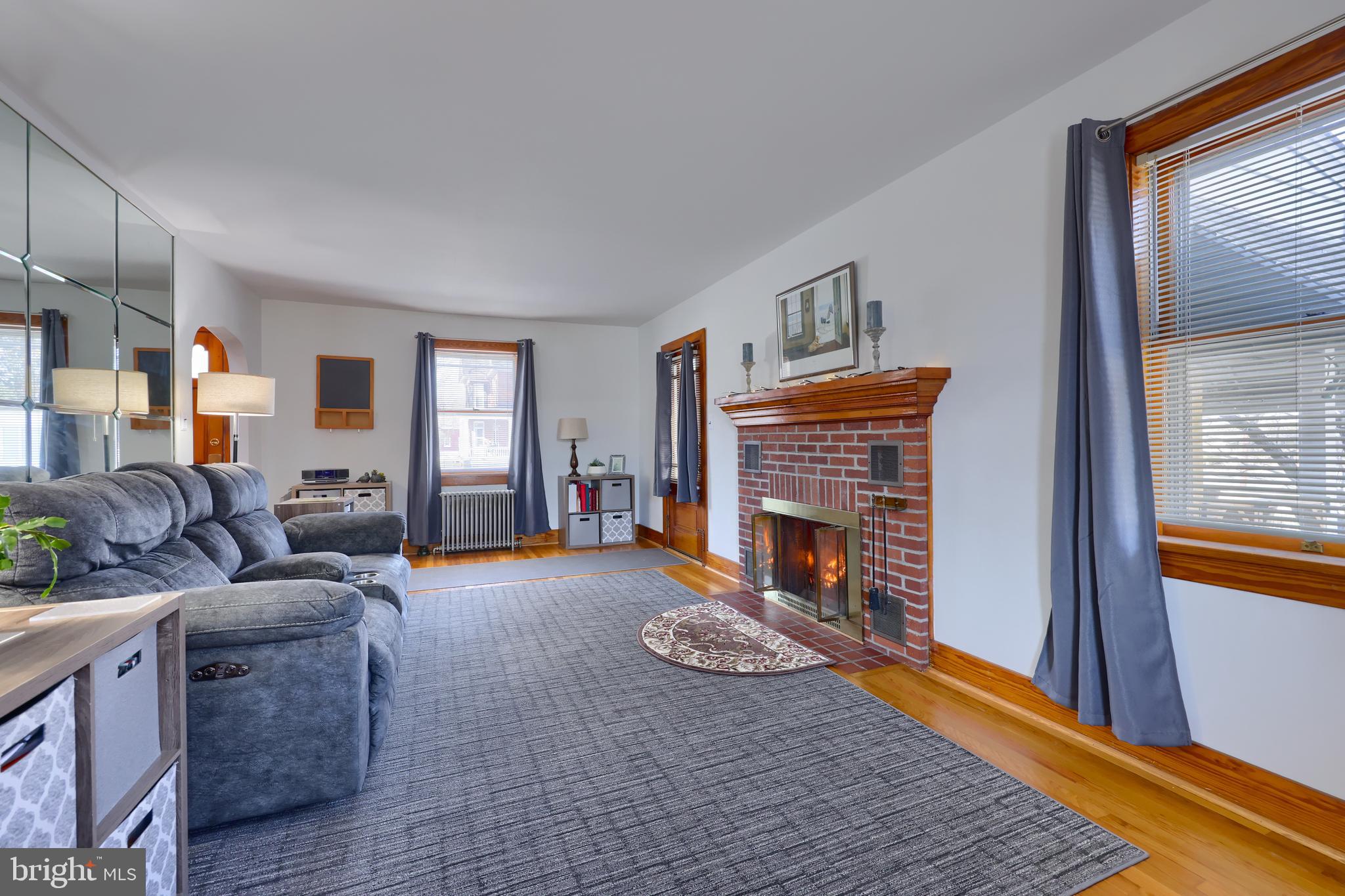 1240 Colebrook Road Lebanon, PA 17042 - Photo 24 of 40 Livingroom