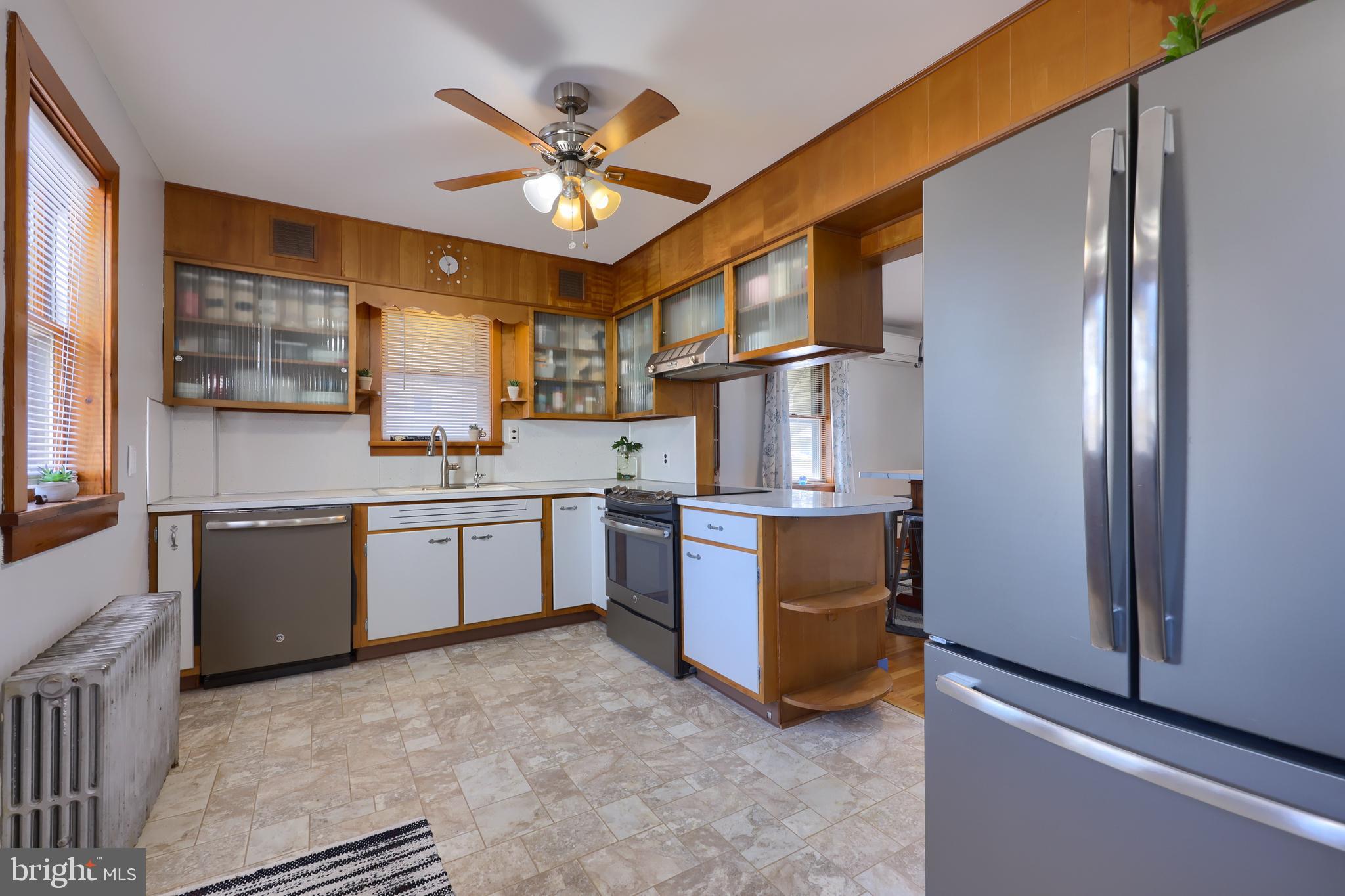 1240 Colebrook Road Lebanon, PA 17042 - Photo 33 of 40 Country kitchen