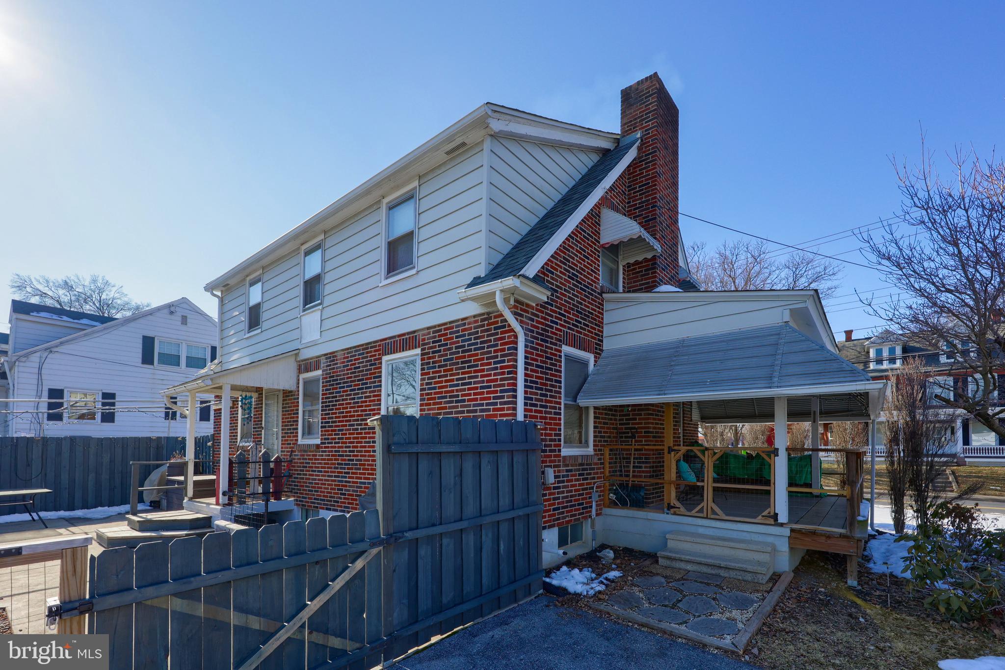 1240 Colebrook Road Lebanon, PA 17042 - Photo 6 of 40 Gallery Image 6